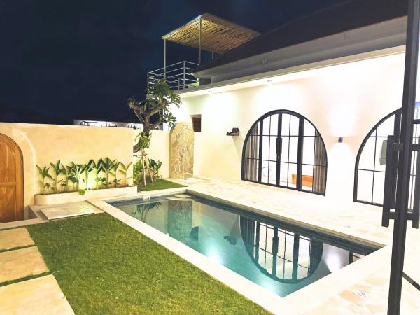 Villa Nata, Rezerwuj  Hotele w Bali z Parkingiem, Parking