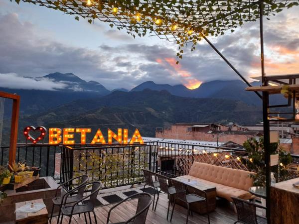 Hotel & Rooftop Farallones, Rezerwuj  Betania Antioquia