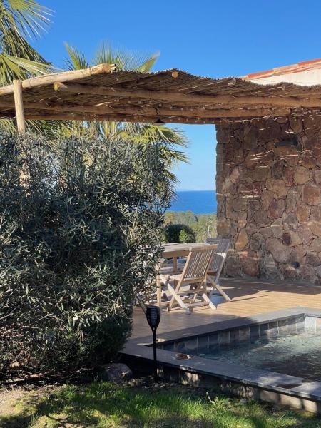 Villa Machja Solenzara, Rezerwuj  Hotele w Korsyka z Basenem, Basen