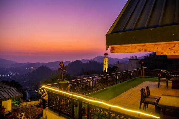 The Bougainvillea Retreat - A Luxury Private Pool Villa in Dehradun, Rezerwuj  Dehradun Uttarakhand
