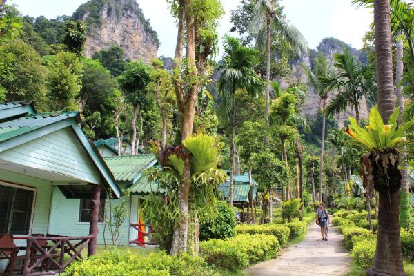 Chill Out Bar and Jungle Bungalows, Rezerwuj  Tonsai Beach 
