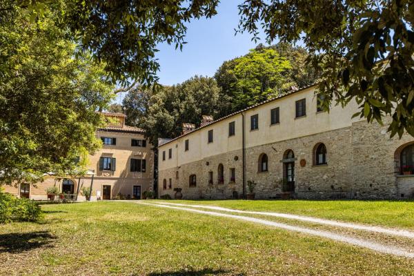 Tenuta Quarrata, Rezerwuj  Capannoli Toskania