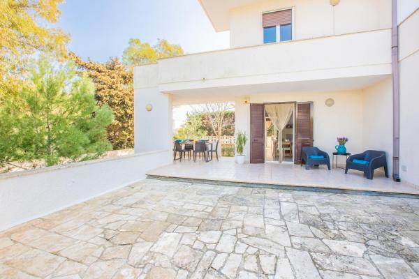Villa Salento, Rezerwuj  Hotele w Valle d'Itria z parkingiem, Parking