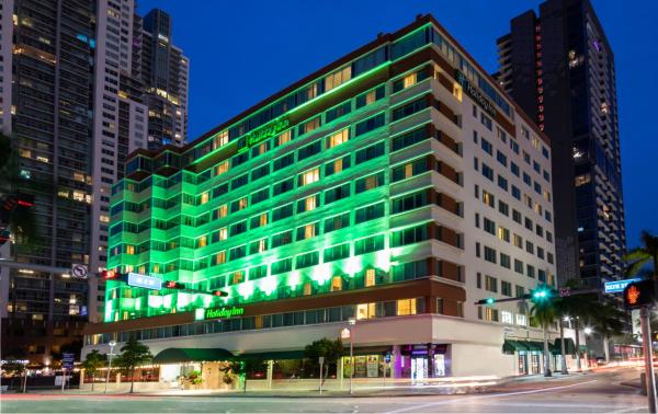 Holiday Inn Hotel Port of Miami-Downtown, Rezerwuj Hotel Hotele w Miami Beach z basenem, Basen
