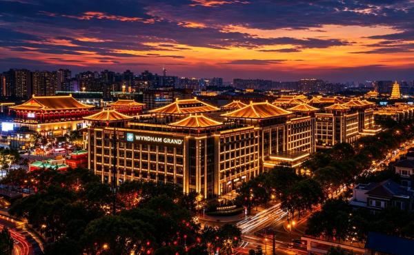 Wyndham Grand Xian South, Rezerwuj Hotel Hotele w Yanta z basenem, Basen