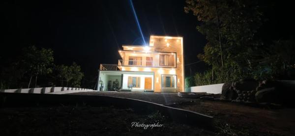 Grand Sapphires Resorts In Ramakalmedu, Rezerwuj  Hotele w Ramakkalmedu z Basenem, Basen
