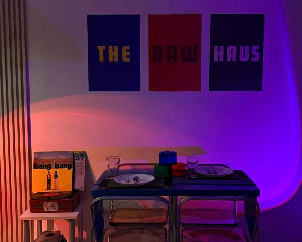 The Bawhaus, Rezerwuj  Hotele w Manila z Basenem, Basen