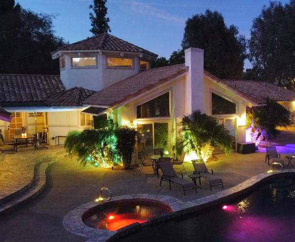 Villa La Cresta - 5 Acre Retreat, Rezerwuj  Hotele w Murrieta z Basenem, Basen