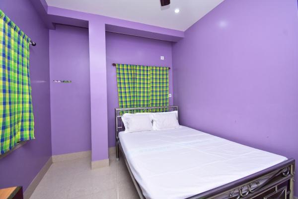 SPOT ON BARSHA GEUST HOUSE, Rezerwuj  Shānti Niketan West Bengal