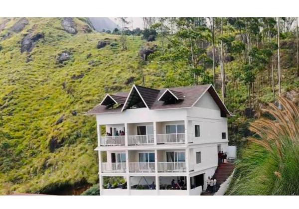 Clouds end Resorts Munnar, Rezerwuj  Hotele w Nowe Delhi z basenem, Basen