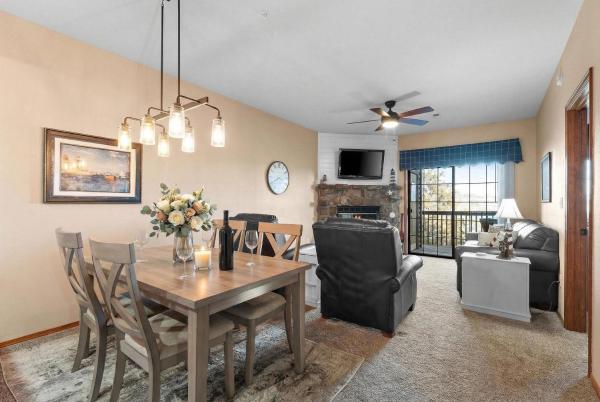 1BR Village At Indian Point 1107 next to SDC Free Tickets Daily up to 500, Rezerwuj  Branson 