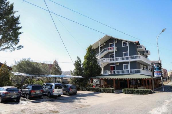 Hotel Blu Mare Shengjin, Rezerwuj  Hotele w Lezhë County z basenem, Basen