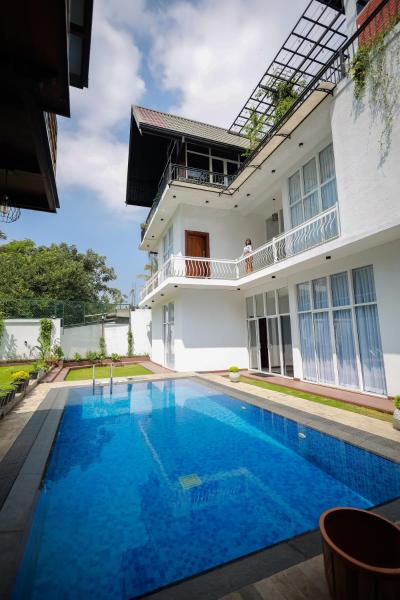 Yellow Rose Hotel, Rezerwuj  Kandy Kandy District