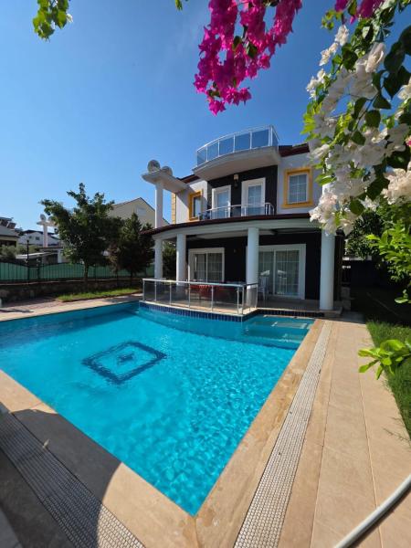 Fethiye Çalış Villa MERİ, Rezerwuj  Fethiye Fethiye Area