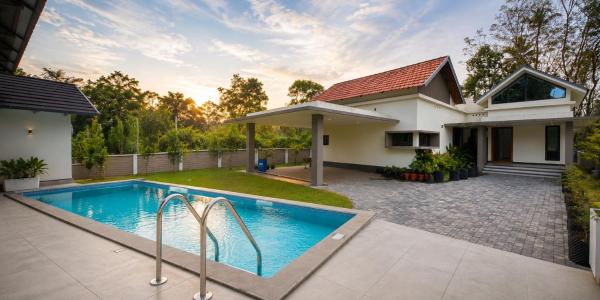 ETSA Pepper Paradise, Rezerwuj  Hotele w Nowe Delhi z basenem, Basen