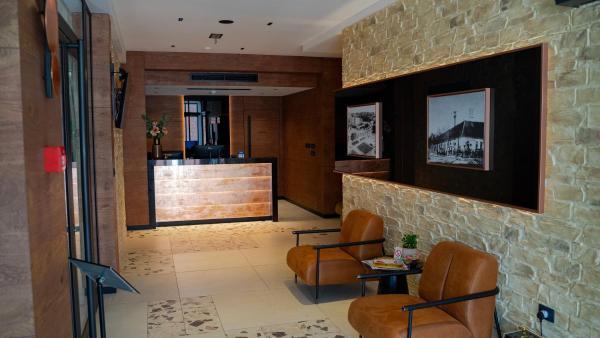 Hotel Central, Rezerwuj  Inđija Vojvodina