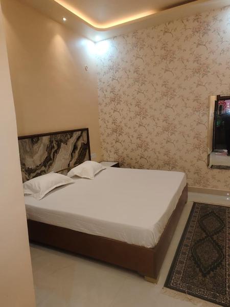 Shree jee Hotel and Resort, Rezerwuj  Hotele w Nowe Delhi z basenem, Basen