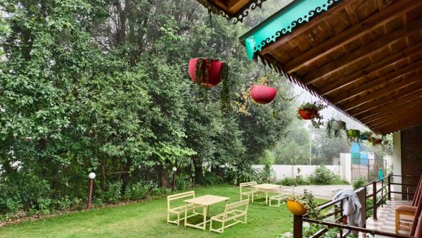 Bhimtal Birding Lodge, Rezerwuj  Bhowāli Uttarakhand