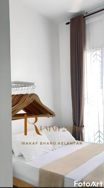 Homestay Rumah 2081, Rezerwuj  Hotele w Kelantan z Parkingiem, Parking