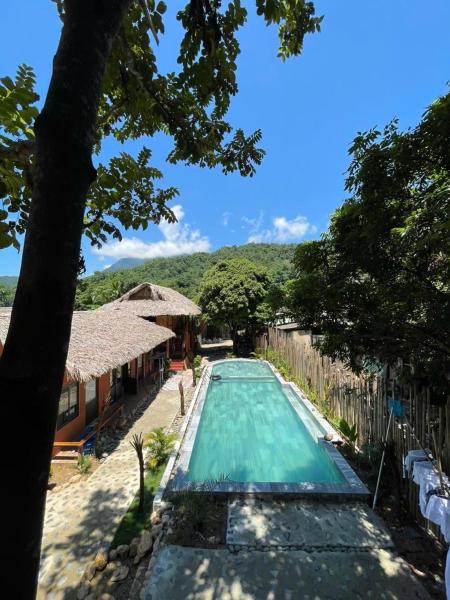 Mai Chau Tropical Homestay, Rezerwuj  Hotele w Mekong Delta z basenem, Basen