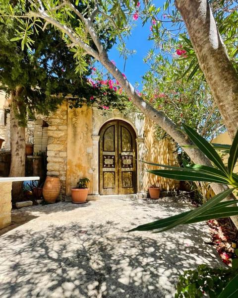 B&B Monastiriako, Rezerwuj  Giannoudi Retimno