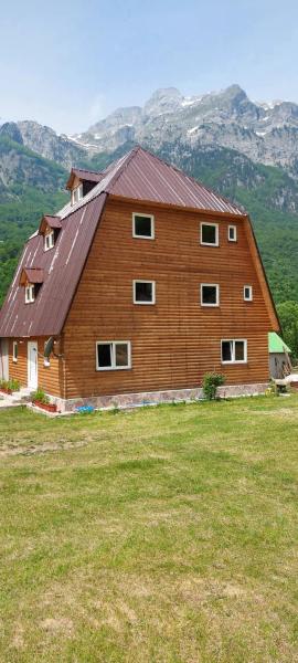 Bujtina ZEMRA TRADITES, Rezerwuj  Theth Shkoder County