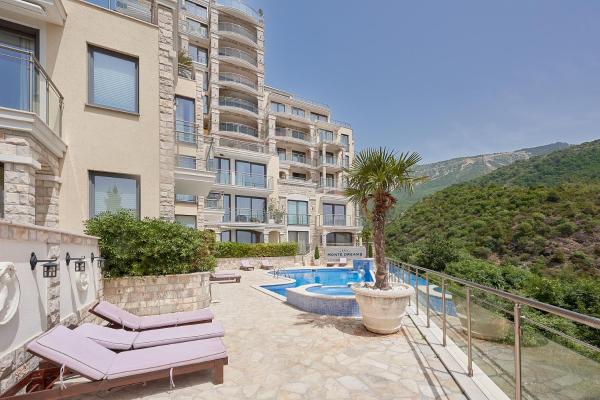 BigMontenegro Dreams, Rezerwuj  Hotele w Budva County z basenem, Basen
