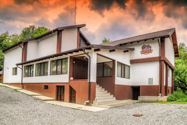 Hățașul Bunicului, Rezerwuj  Arefu 