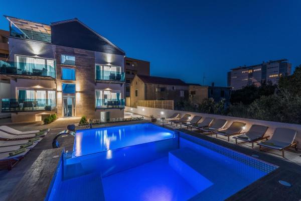 Luxury Apartments Villa Morea, Rezerwuj Apartament Hotele w Zadar County z basenem, Basen