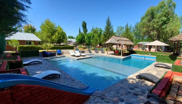 Complejo Ermitazh, Rezerwuj  Hotele w Mendoza z Basenem, Basen