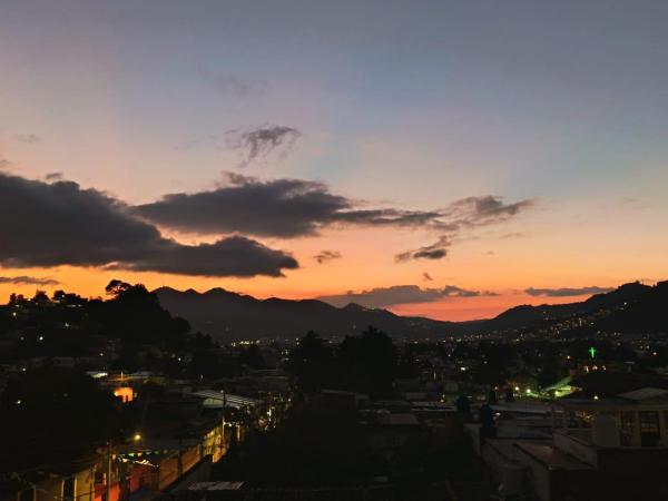 Hostal 23 cooperativa, Rezerwuj  San Cristóbal de Las Casas Chiapas