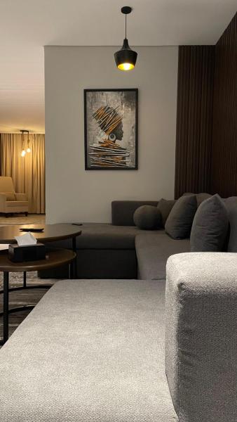 AVENAIR LUXURIOUS EXECUTIVE APARTMENTS By ALVIS SUITE, Rezerwuj Apartament Hotele w Lahaur z Parkingiem, Parking