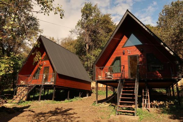 Glola A-Frame Cottages, Rezerwuj  Glola Racha