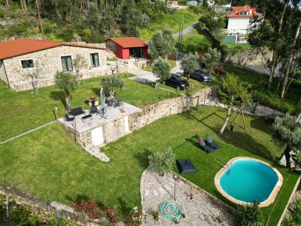 Casas de Correndelos, Rezerwuj  Hotele w Friastelas z Basenem, Basen