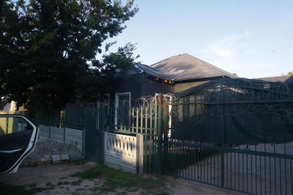 41 wight, Rezerwuj  Roodepoort Gauteng