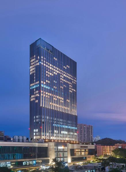RARA Esports Hotel-Nanping Wanda Plaza ,Close to HongyaCave and Jiefangbei, Metro Line 3 direct to Jiangbei International Airport just outside the hotel,Free laundry service and 24H butler service available, Great for both sightseeing and esports gaming, Rezerwuj  Chongqing Chongqing Area