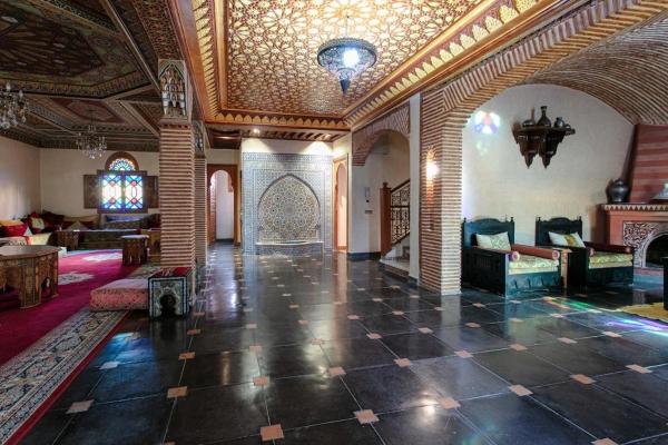 Villa MARRAKCHIA 5-suite, pool, between city and Palmeraie, Rezerwuj  Hotele w Marrakech-Tensift-Haouz z Basenem, Basen