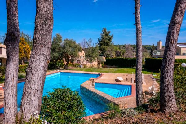 Magnolia bliss Calm & Cozy Villa, Sani, Rezerwuj  Hotele w Macedonia z Basenem, Basen
