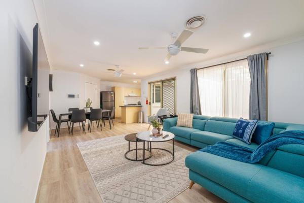 3BR Guesthouse w Sunroom Near Stanhope Leisure, Rezerwuj  Glenwood New South Wales
