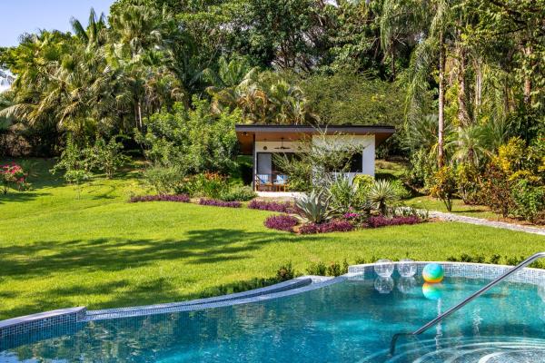 Colibrí Casitas, Rezerwuj  Hotele w Puntarenas z basenem, Basen