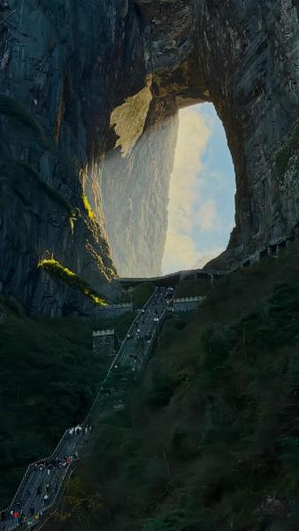 Heavens Gate Grand Hotel-Free Laundry-At the Gate of Tianmen Peak Cableway, Rezerwuj  Zhangjiajie Hunan