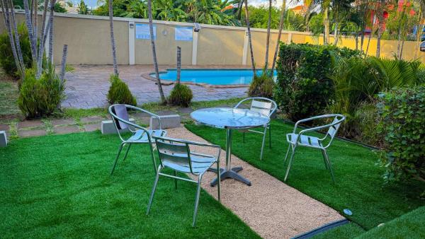 The Aviators Villa, Rezerwuj  Flic-en-Flac Mauritius West Coast