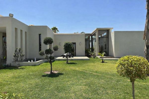 Villa MIRAGE - LUXURY VILLA WITH POOL, Rezerwuj  Hotele w Marrakech-Tensift-Haouz z Basenem, Basen