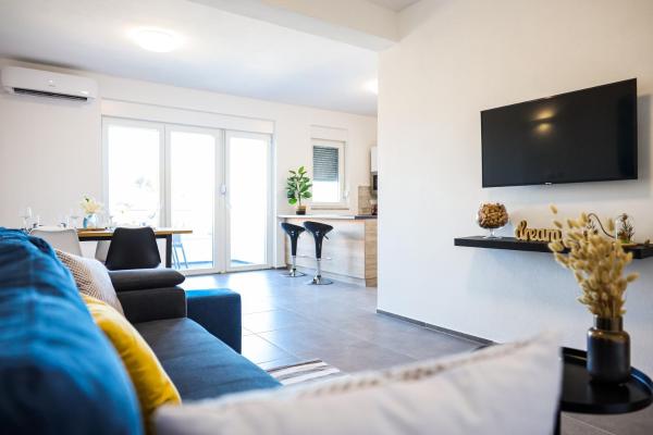 1oak rentals 2, Rezerwuj  Hotele w Zadar County z basenem, Basen