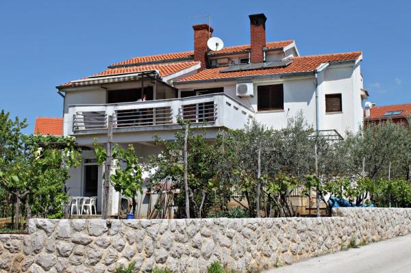 Apartments and rooms with parking space Krk - 5294, Rezerwuj Apartament Krk 