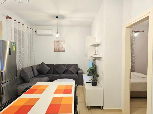 07 Apartment Vlore, Rezerwuj Apartament Hotele w Wlora z parkingiem, Parking