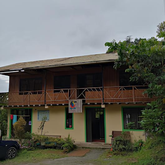 Aves&Flórez, Rezerwuj  Tejada Nariño