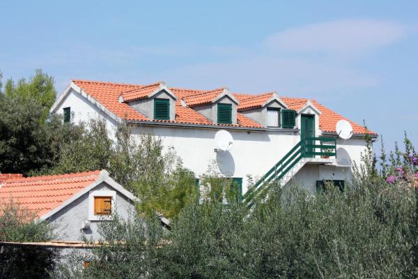 Apartments by the sea Mirca, Brac - 5655, Rezerwuj Apartament Mirce 
